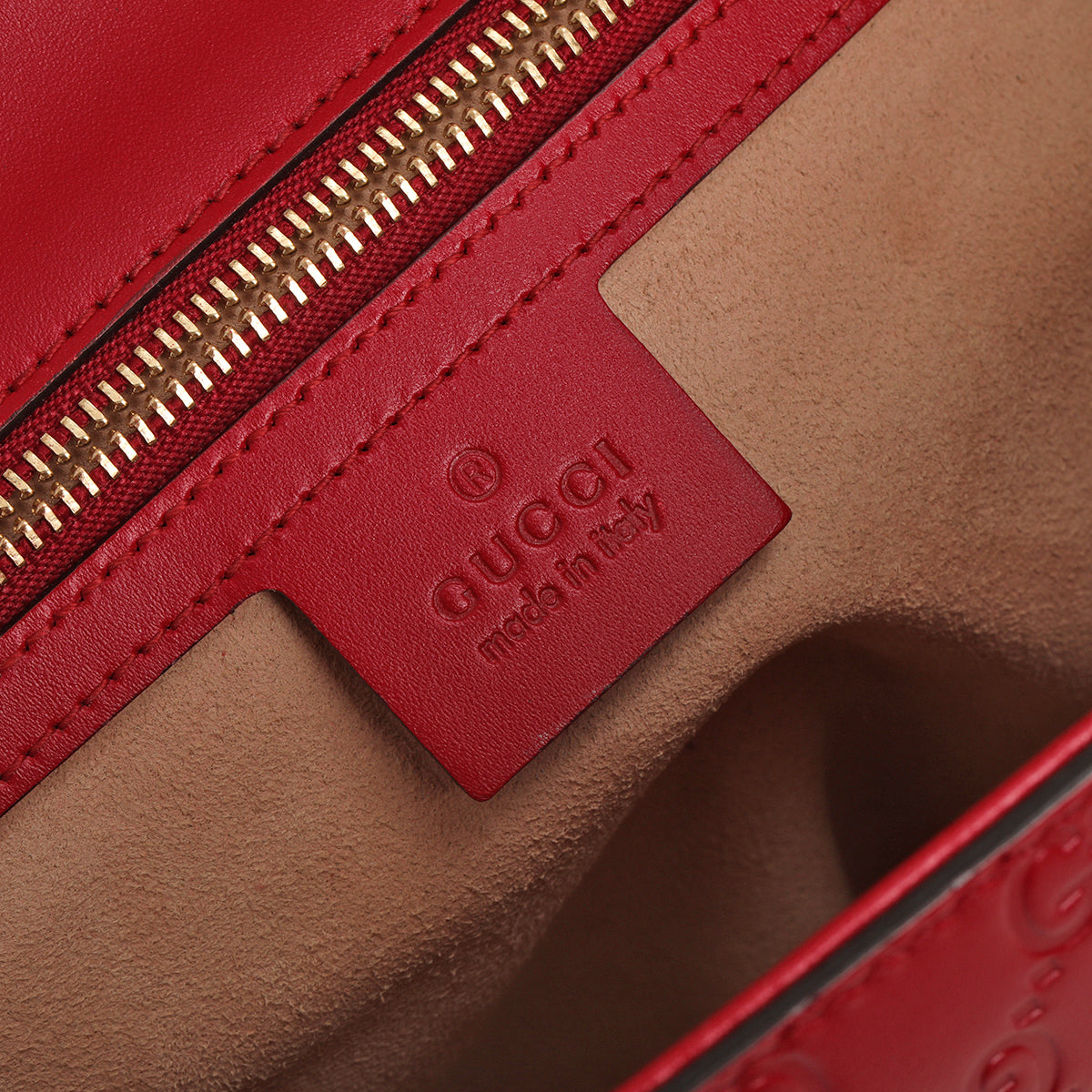 Red Guccissima Leather Padlock Medium Shoulder Bag