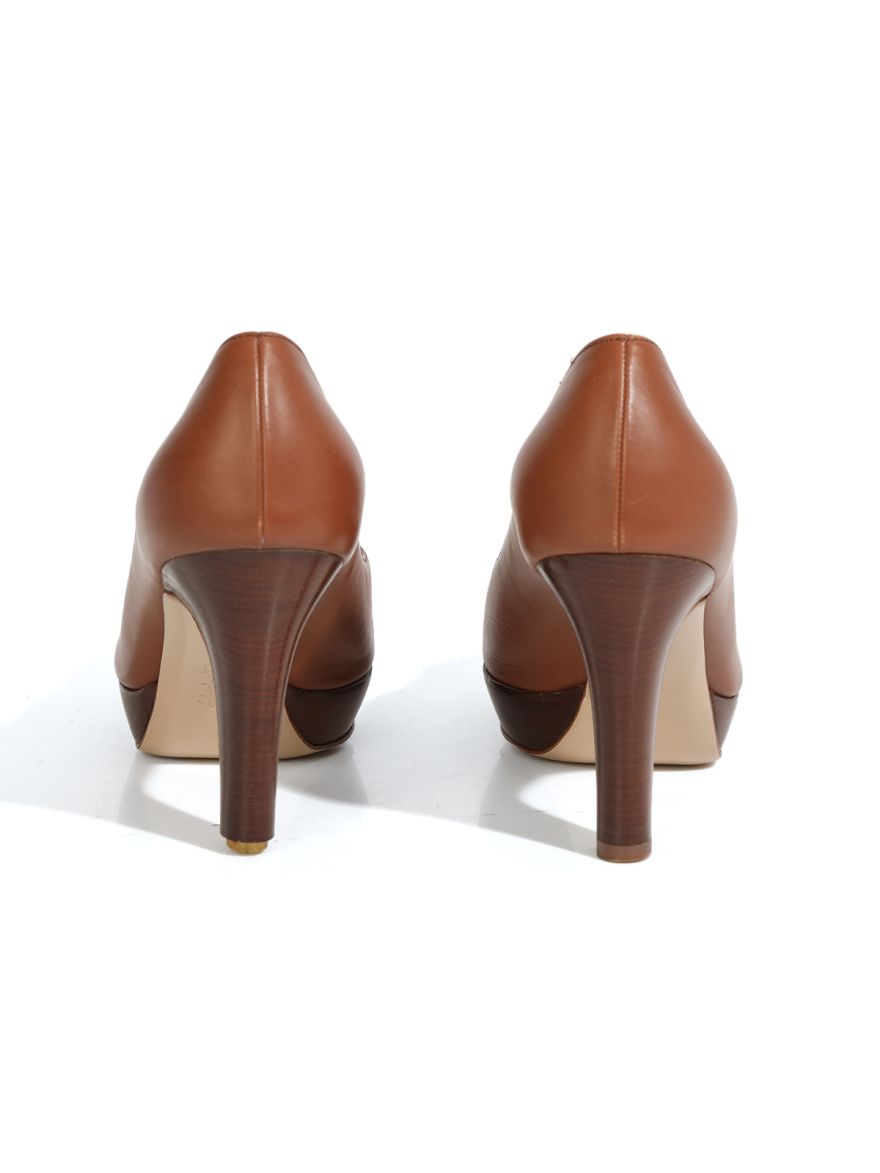 Tan Pumps 4.5