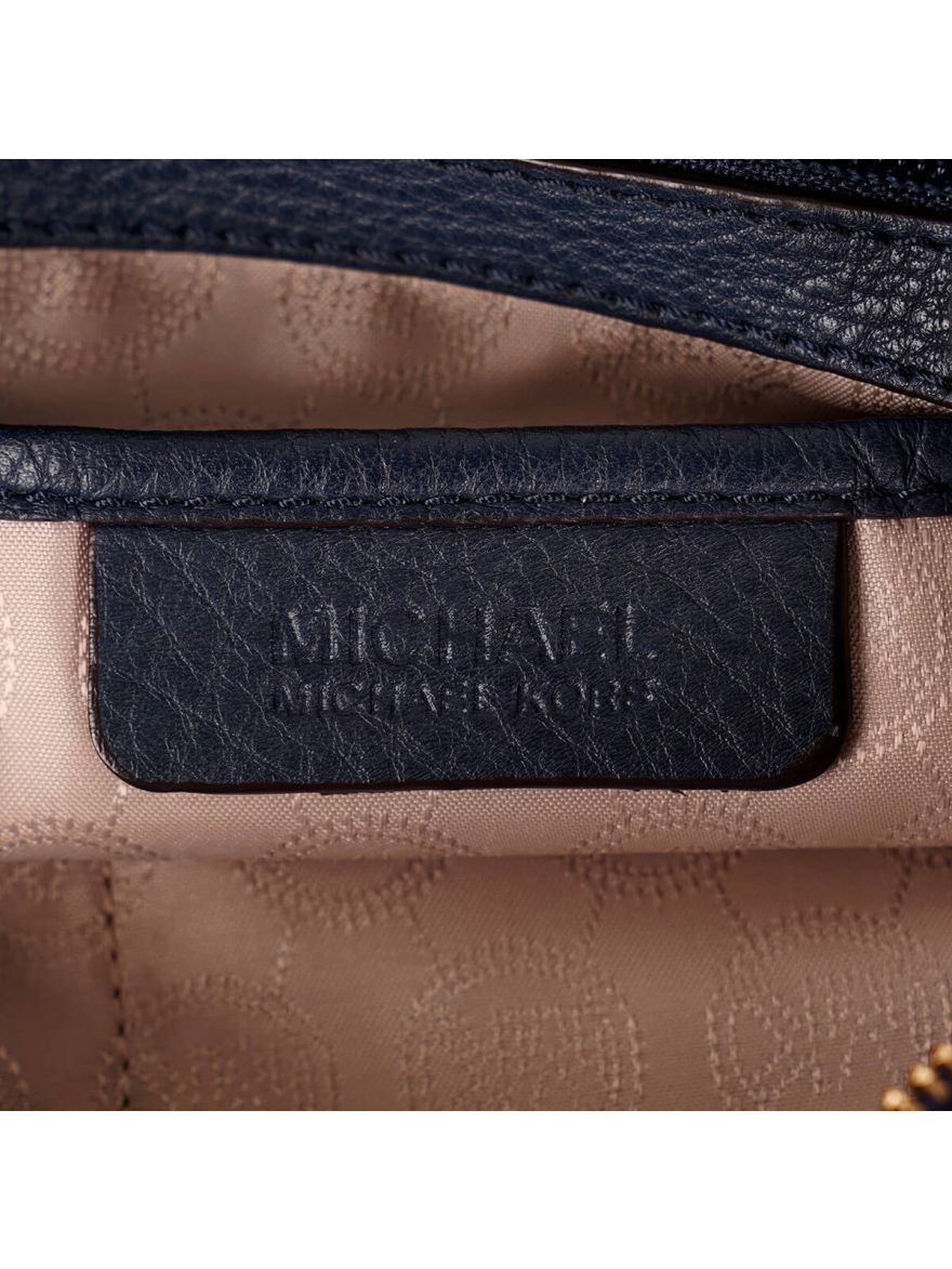 Zip Medium Leather Shoulder Bag