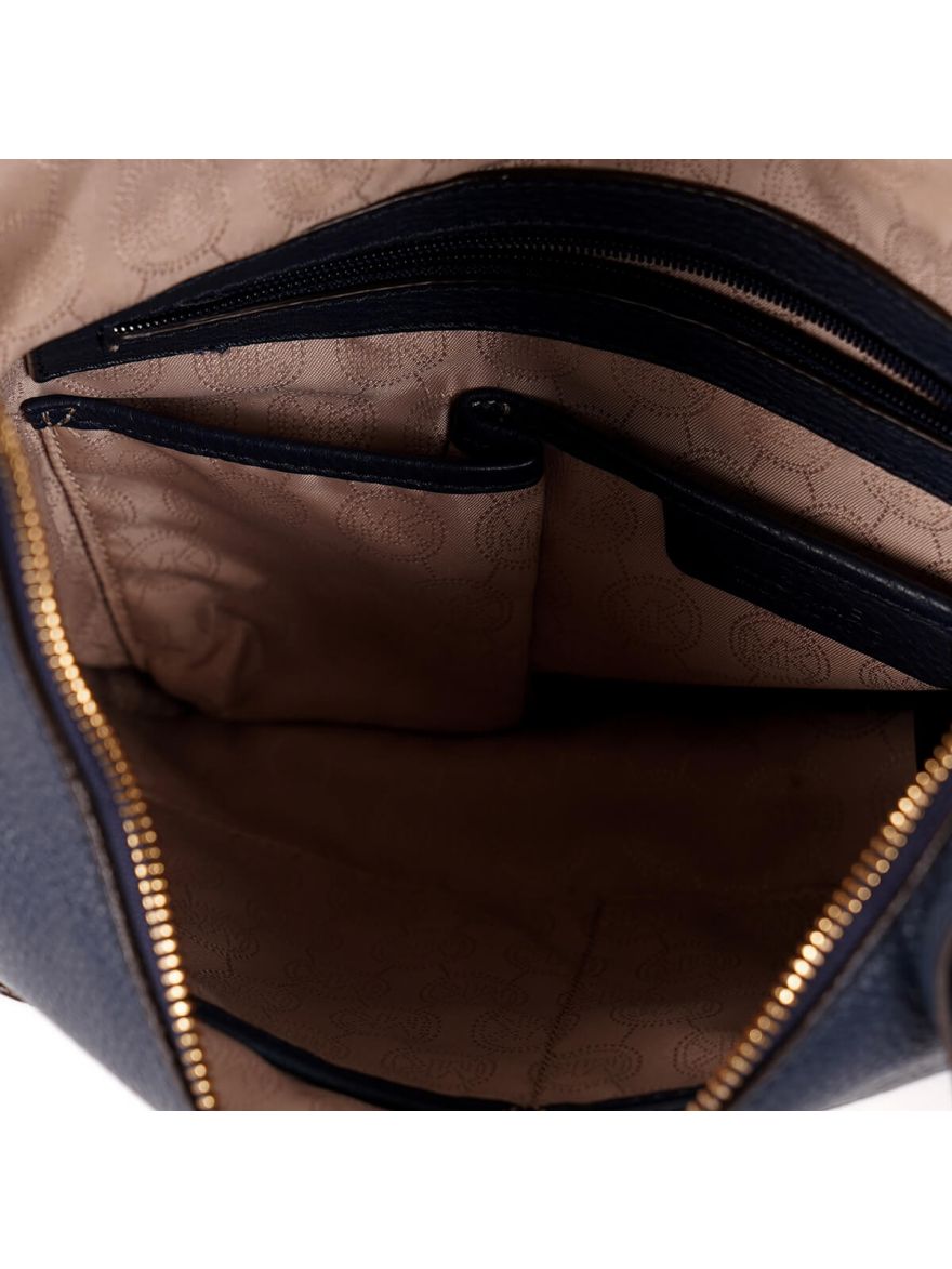 Zip Medium Leather Shoulder Bag